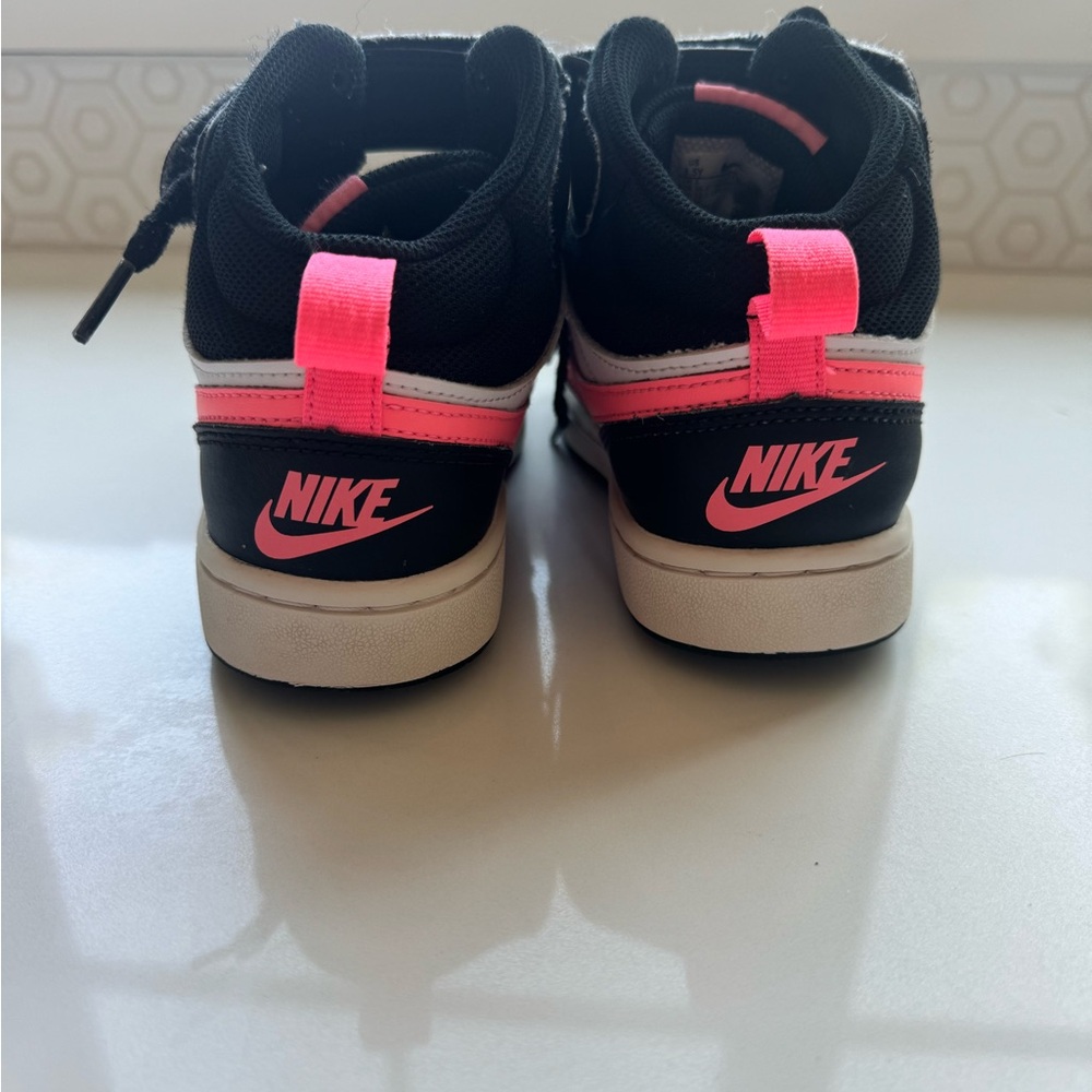 Nike court jordans mid rise for girls 3.5 youth - Picture 4 of 5